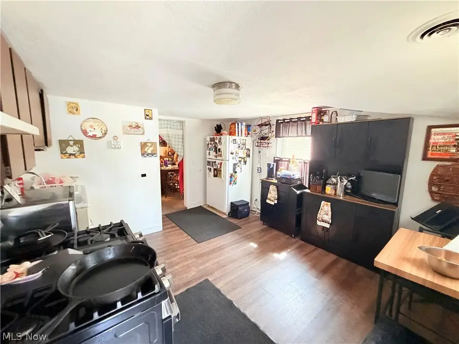 678 Thomas Street, Toledo, OH 43609 - #3