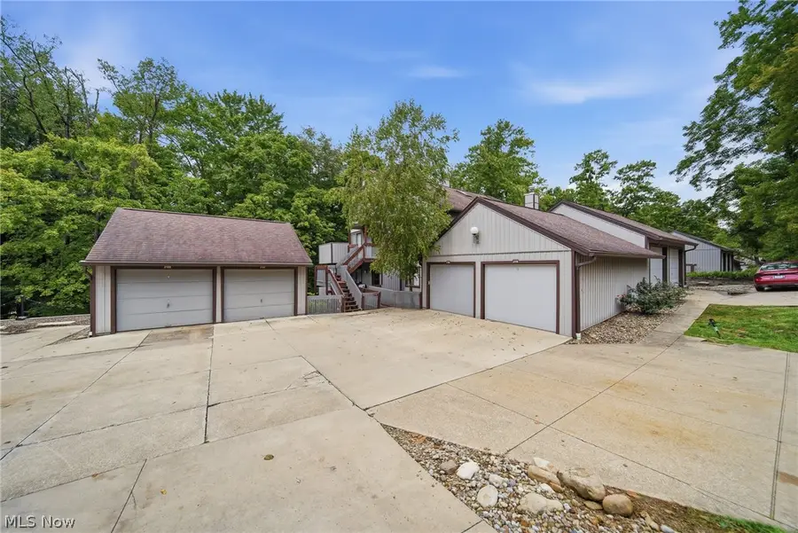 2120 Pinebrook Trail, Cuyahoga Falls, OH 44223 - #2