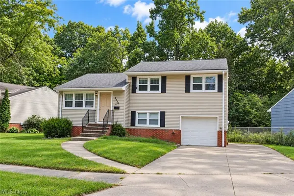 6254 Colebrook Road, Parma Heights, OH 44130