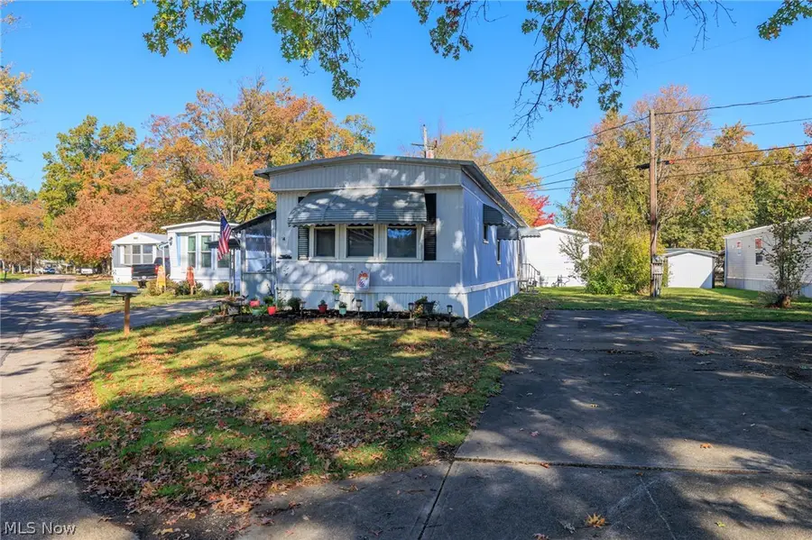 14 Van Ess Drive, Olmsted, OH 44138 - #3