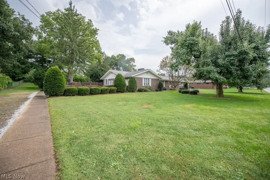 1779 Sunset Se Lane, New Philadelphia, OH 44663 - #2