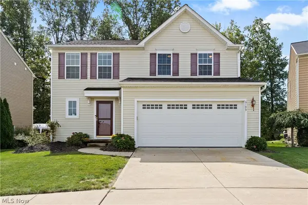 6199 E Meadow Farm Lane, Lorain, OH 44053