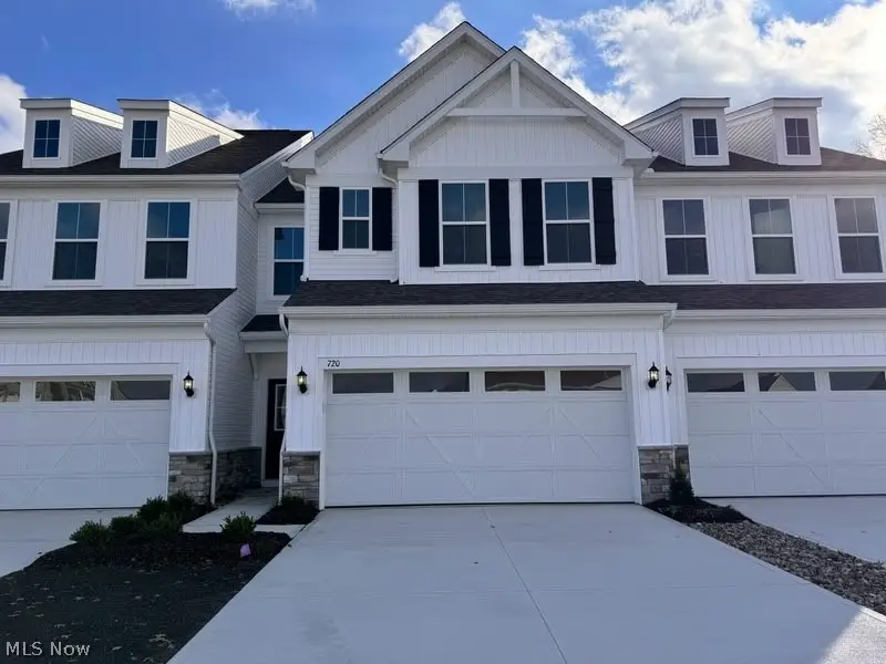 940-2 Memory Lane, Aurora, OH 44202 - #1