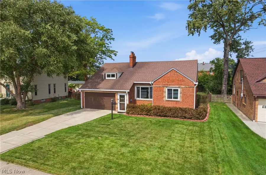 19110 Rockcliff Drive, Rocky River, OH 44116 - #2