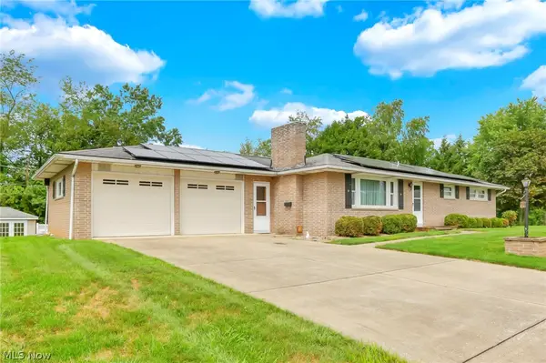 1351 Maple Heights Lane, Coshocton, OH 43812