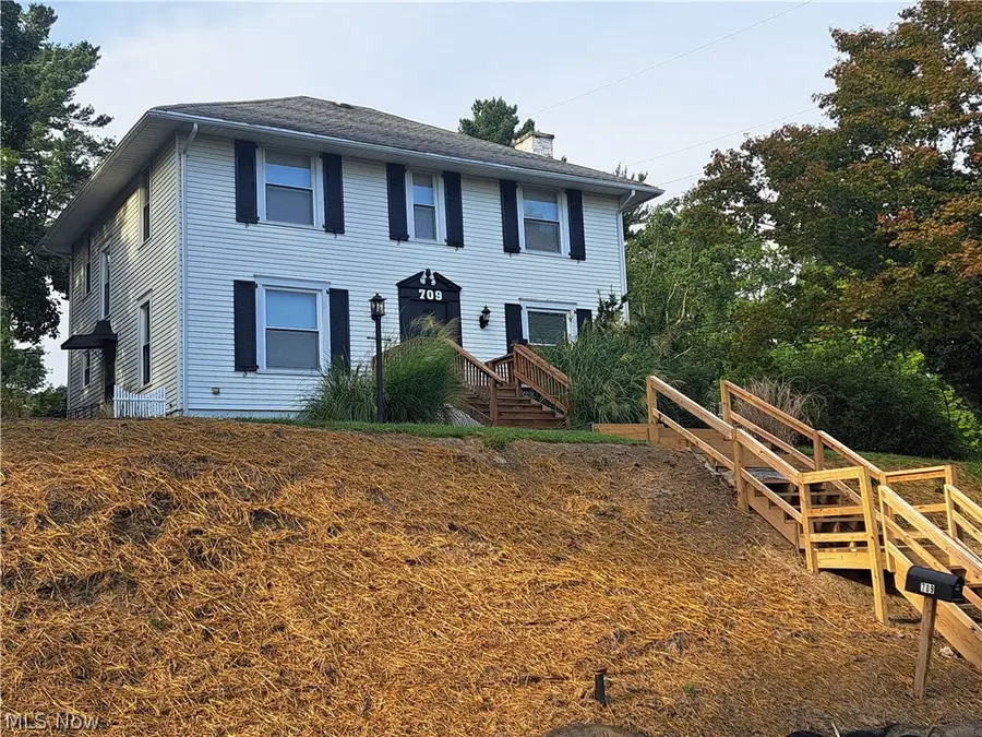 709 Mckinley Avenue, Cambridge, OH 43725 - #2
