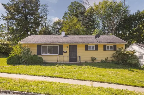 17614 Rook Circle, Cleveland, OH 44112