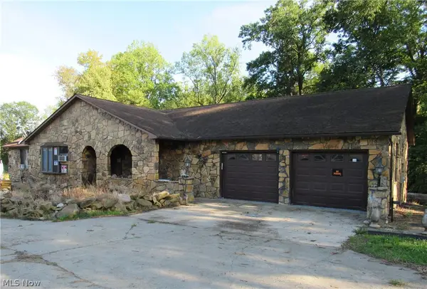 7672 Lanese Drive, Windsor, OH 44099