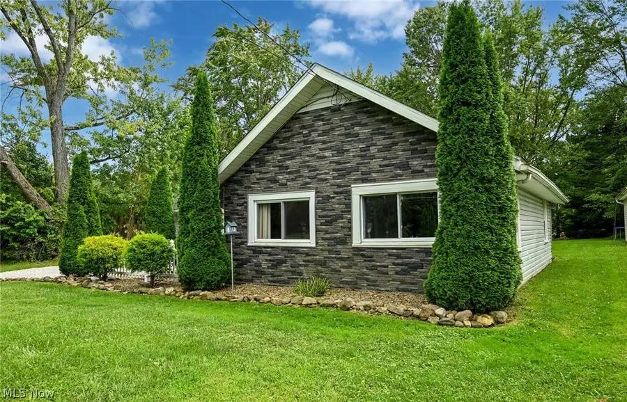 325 N River Road, Munroe Falls, OH 44262 - #3