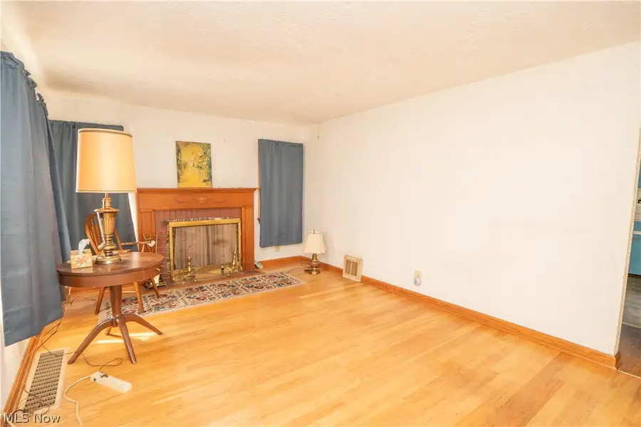 1713 29th Nw Street, Canton, OH 44709 - #3