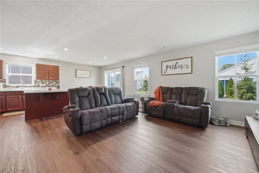 316 Pebble Creek Court, Amherst, OH 44001 - #2