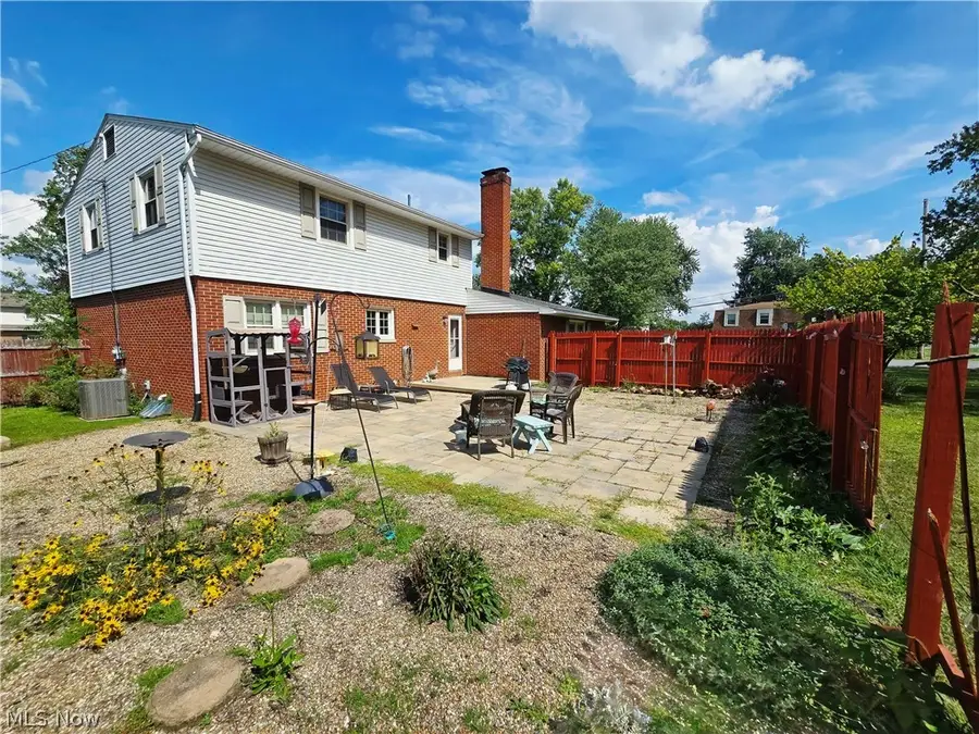 1847 Bruce Street, Canal Fulton, OH 44614 - #2