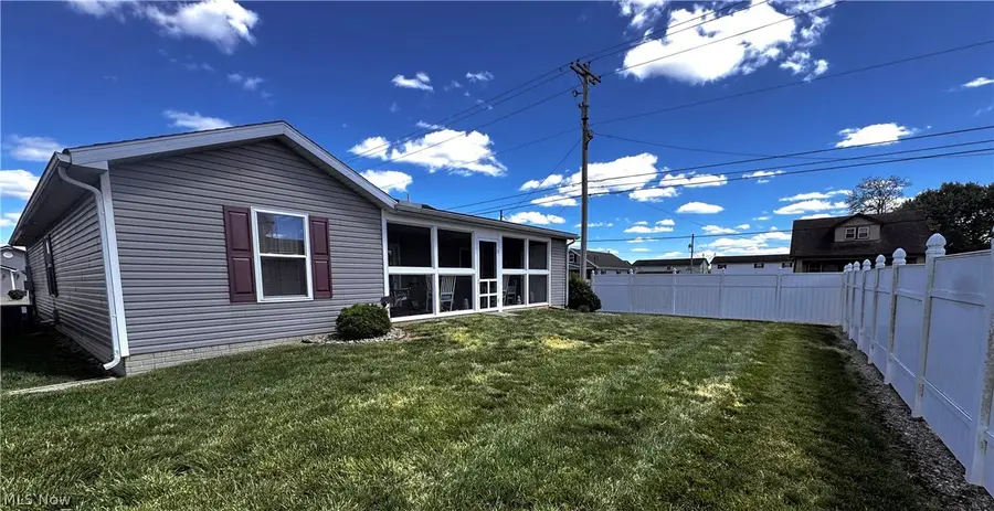 703 Oak Tree Lane, Belpre, OH 45714 - #3