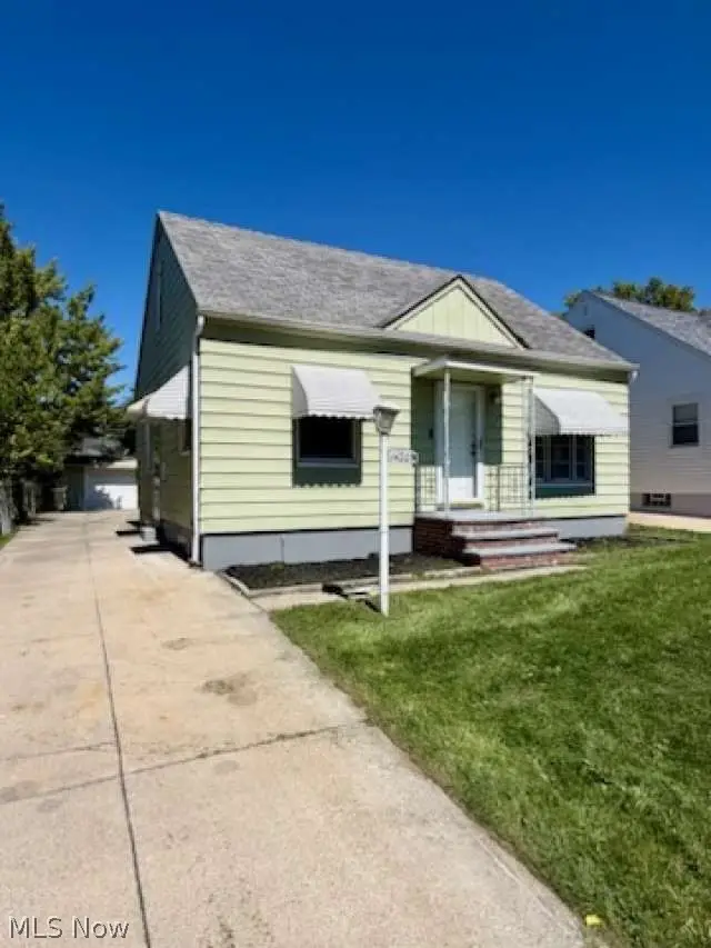 14207 Tabor Avenue, Maple Heights, OH 44137 - #1