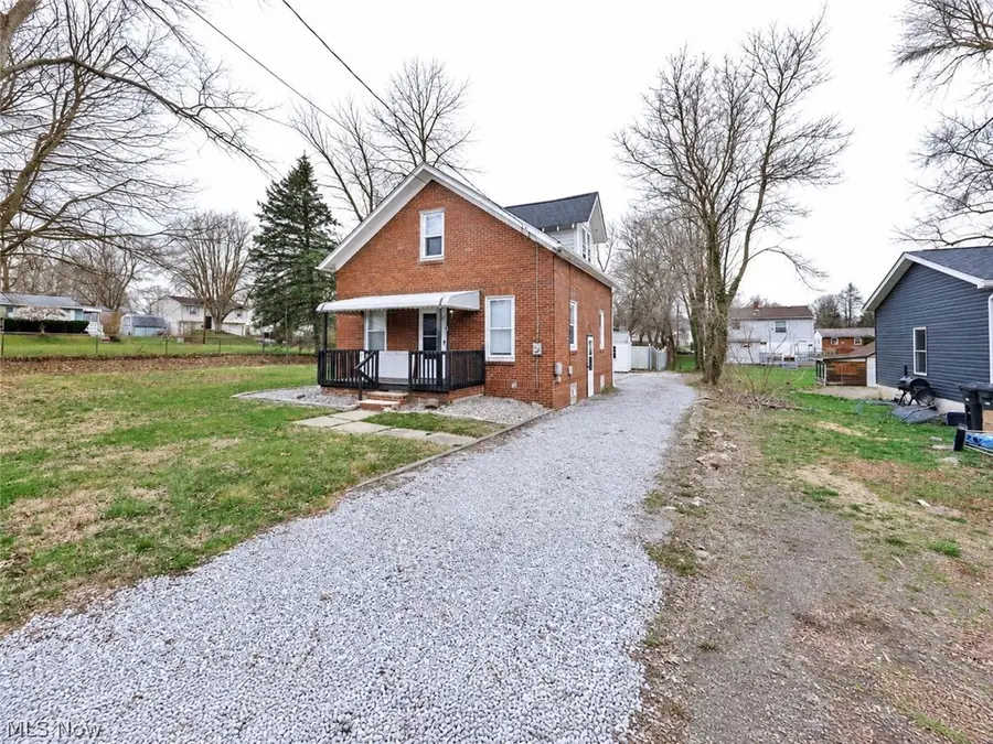 1453 Woodbirch Avenue, Akron, OH 44314 - #2