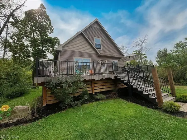 7140 Bryce Sw Drive, Sherrodsville, OH 44675
