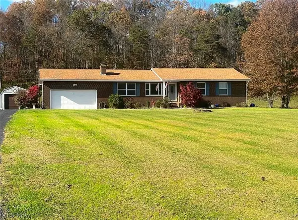 166 Tanner Lane, Walker, WV 26180