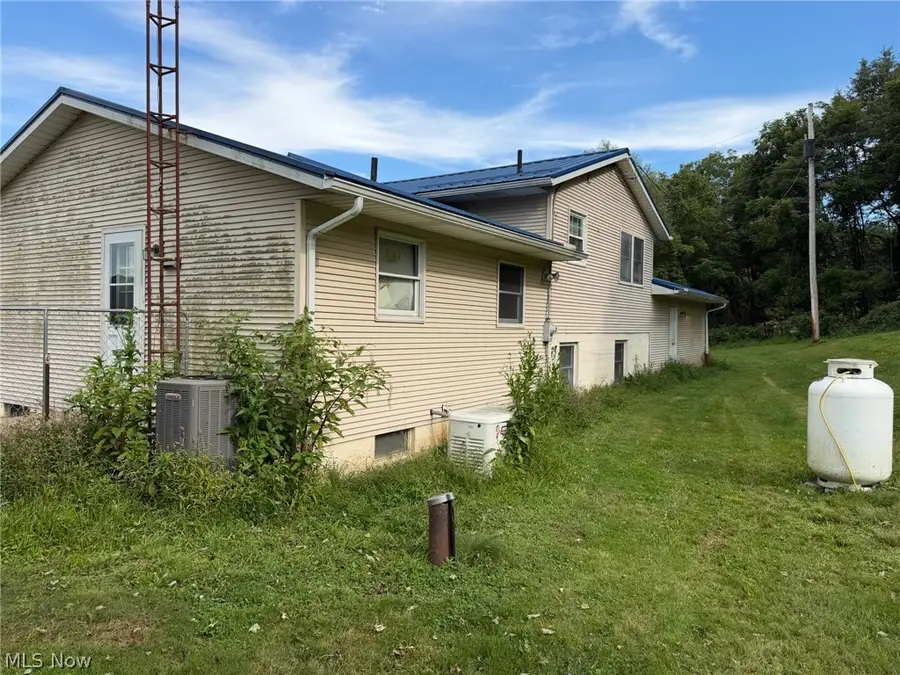 3873 Whitacre Se Avenue, Minerva, OH 44657 - #2