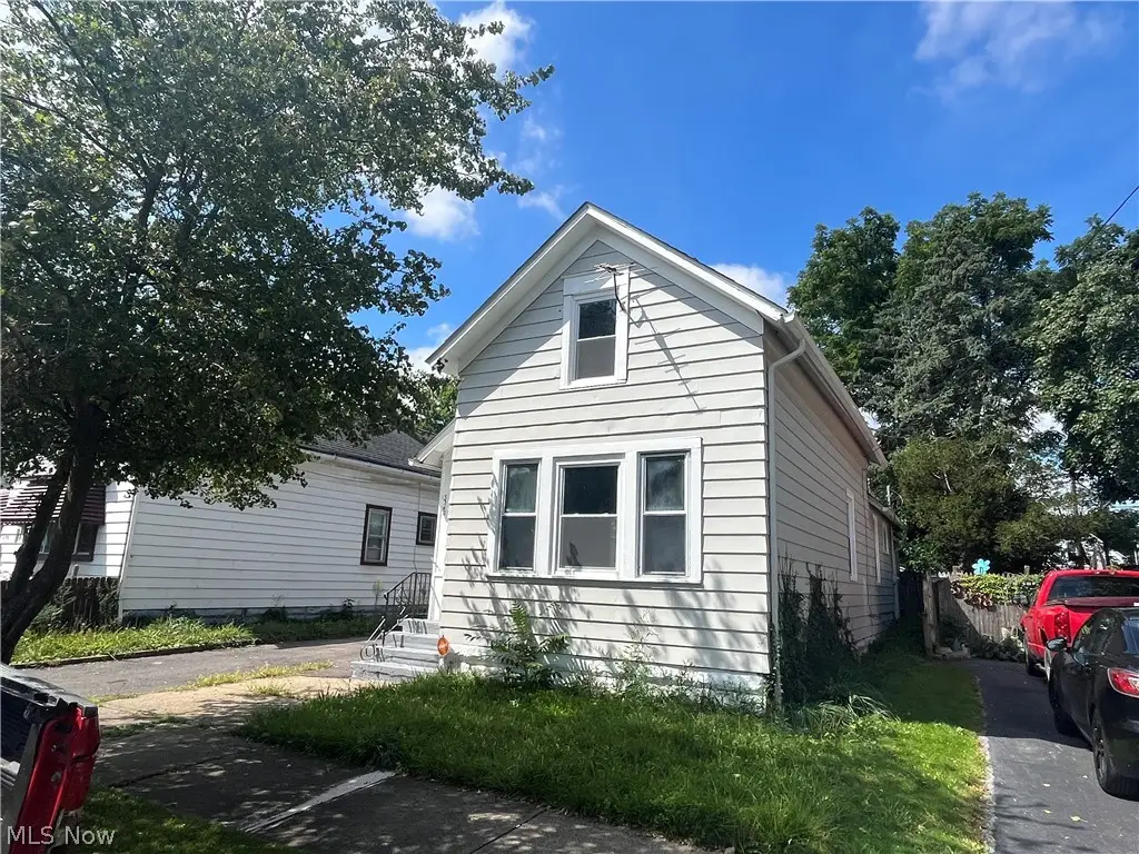 3342 W 48th Street, Cleveland, OH 44102 - #1