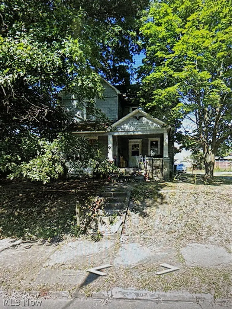 1025 S Freedom Avenue, Alliance, OH 44601 - #1