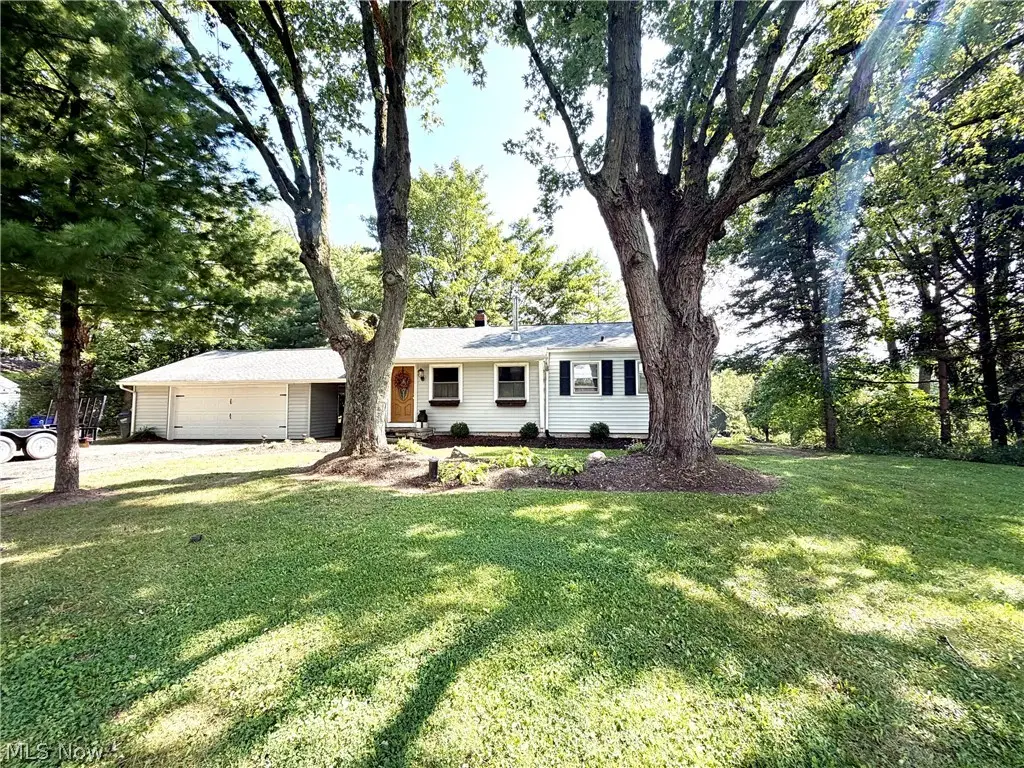 11250 Loris Avenue, Aurora, OH 44202 - #1