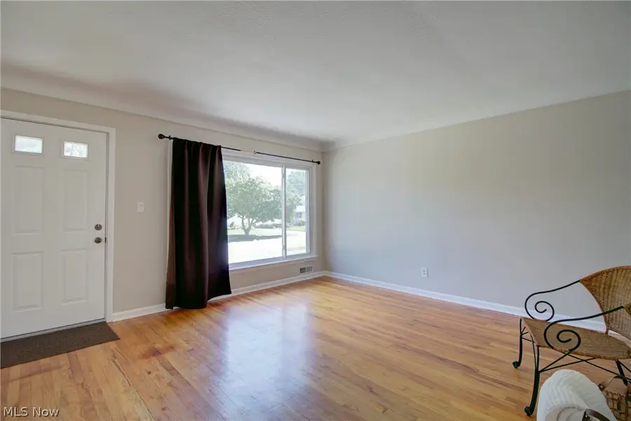 4388 W 155th Street, Cleveland, OH 44135 - #3