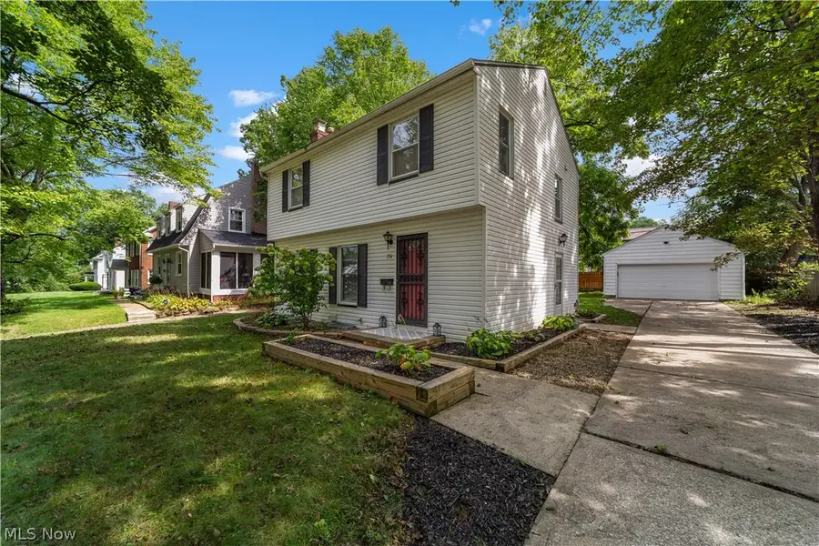 751 Roslyn Avenue, Akron, OH 44320 - #2