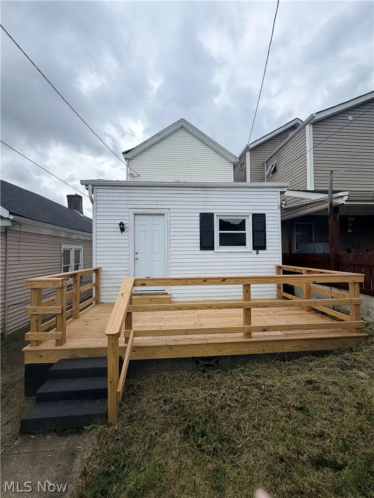 122 3rd Street, Bridgeport, OH 43912 - #2