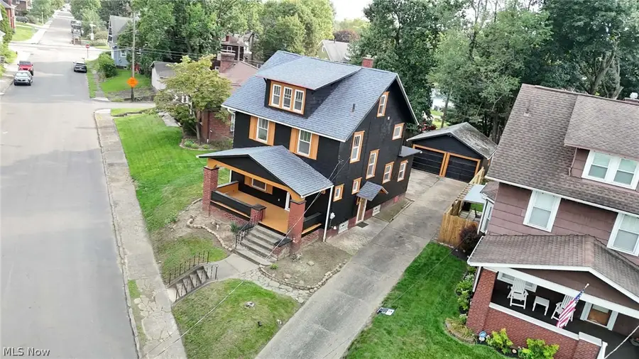 1227 Mcgregor Nw Avenue, Canton, OH 44703 - #2
