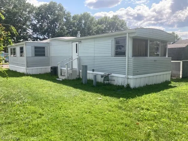 119 Coral Key, New Philadelphia, OH 44663