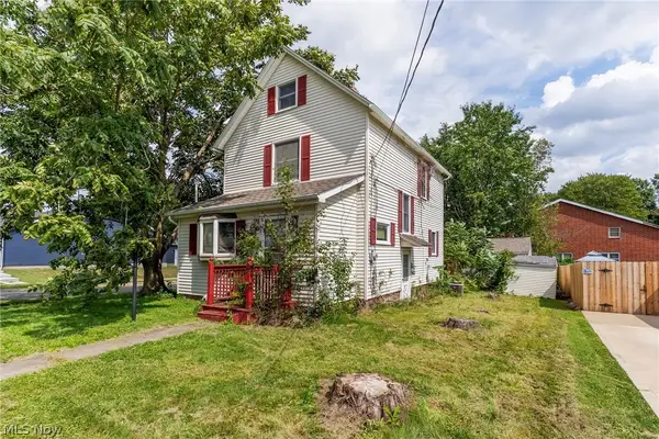 84 Prospect Street, Struthers, OH 44471