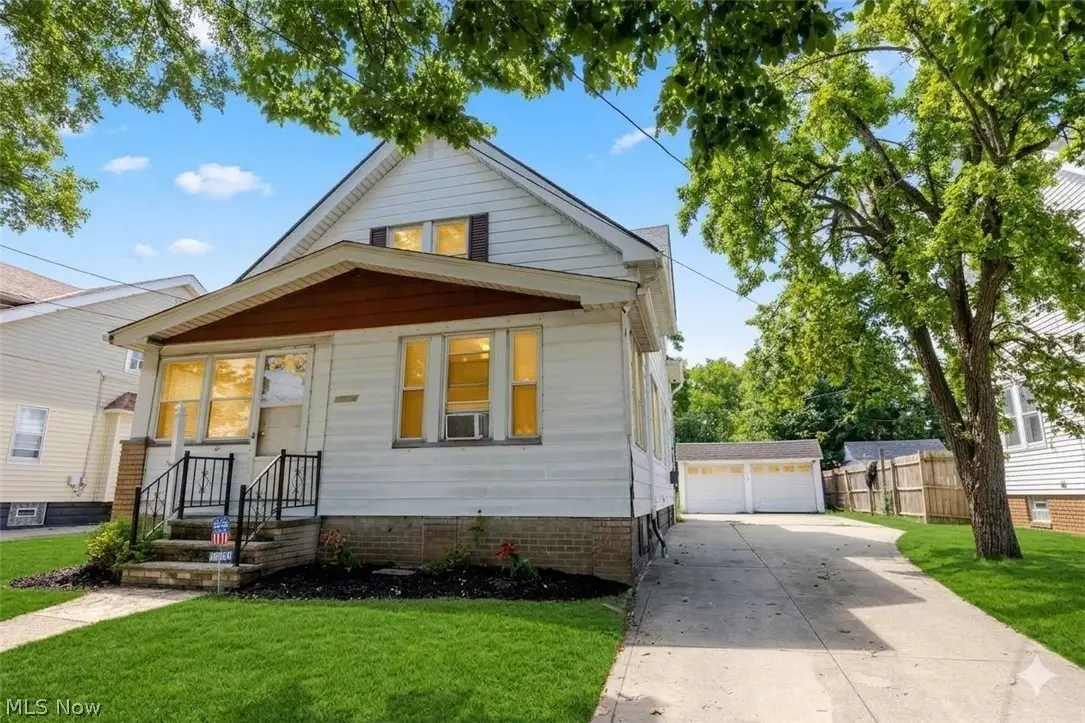 18606 Cherokee Avenue, Cleveland, OH 44119 - #1