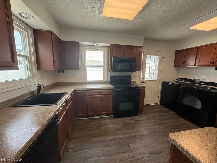26381 Drakefield Avenue, Euclid, OH 44132 - #2