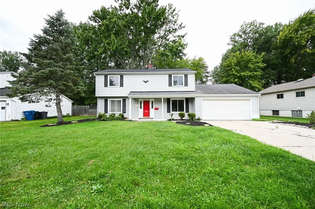 6752 Crestwood Lane, Olmsted, OH 44138 - #1