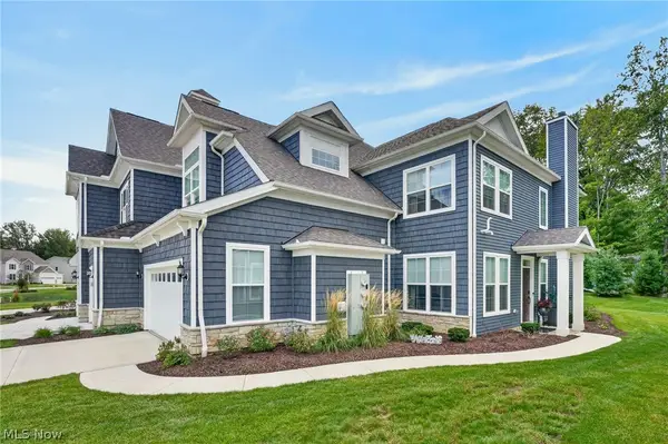 516 Port Side Drive, Avon Lake, OH 44012