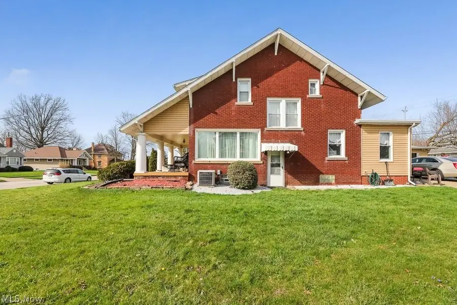 2144 Ridgewood Avenue, Alliance, OH 44601 - #2