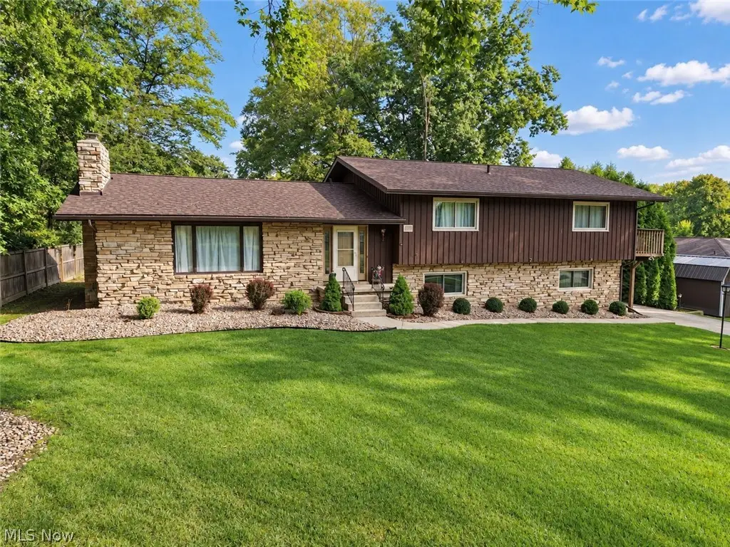 310 Fawnwood Drive, Tallmadge, OH 44278 - #1