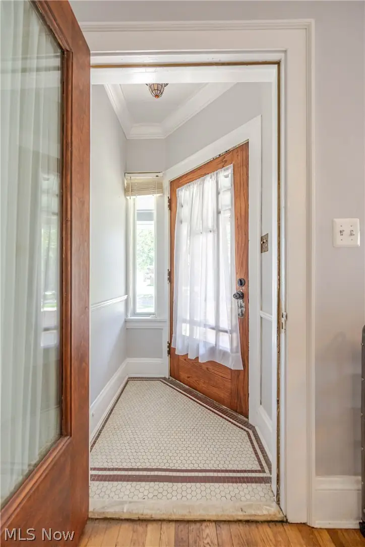 2939 E Derbyshire Road, Cleveland Heights, OH 44118 - #3