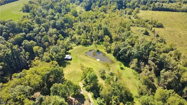 60136 Cardinal Drive, New Concord, OH 43762