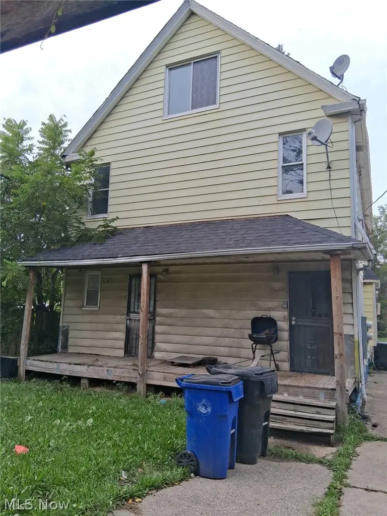 7016 Ivy Avenue, Cleveland, OH 44127 - #2