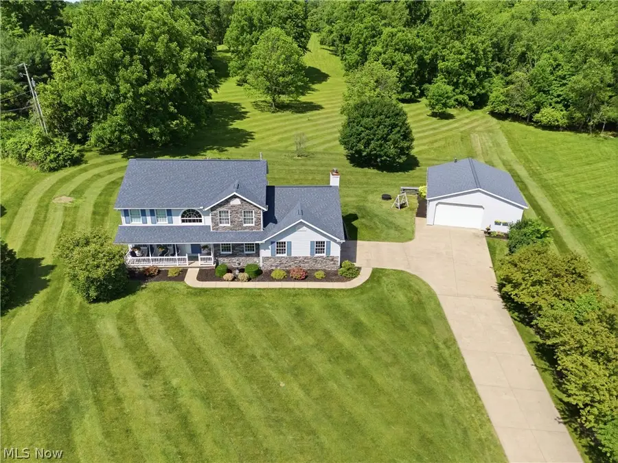 813 Walnut Ridge Nw Street, Bolivar, OH 44612 - #2