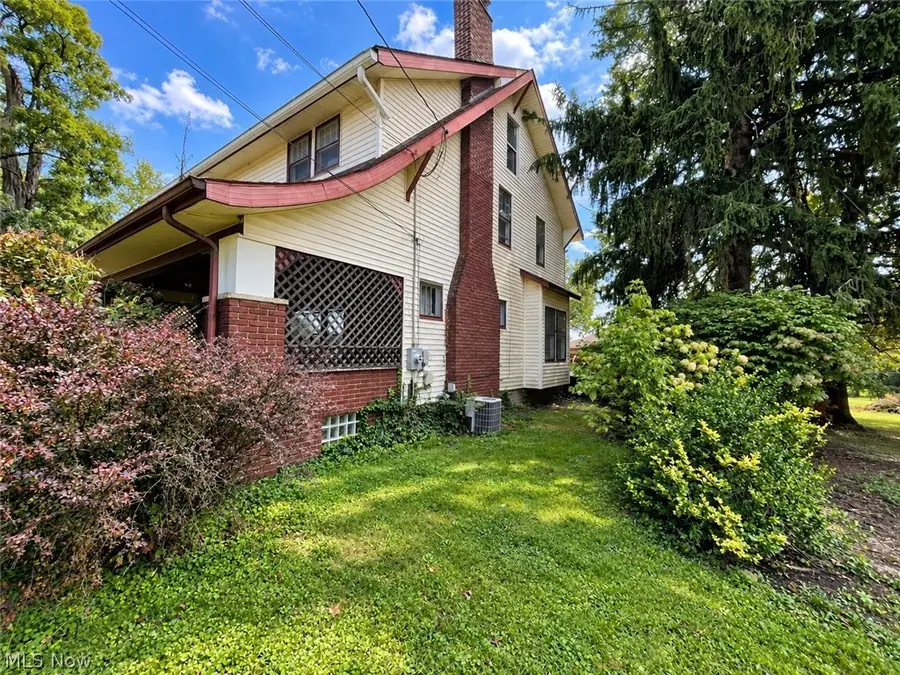 3404 Lincoln E Street, Canton, OH 44707 - #2