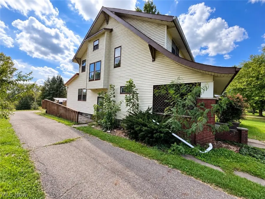 3404 Lincoln E Street, Canton, OH 44707 - #3