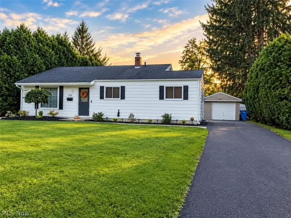 330 Cynthia Drive, Chardon, OH 44024