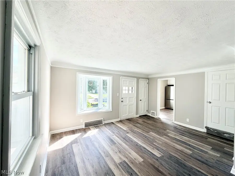 20751 Wilmore Avenue, Euclid, OH 44123 - #3