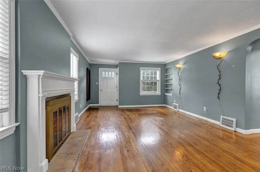 24907 E Oakland Road, Bay Village, OH 44140 - #2