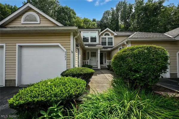 2942 Heatherwood Court, Stow, OH 44224