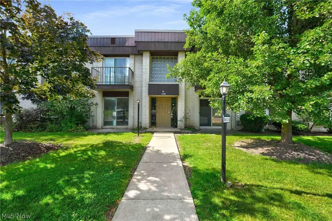 8635 N Akins Road #202, North Royalton, OH 44133 - #1