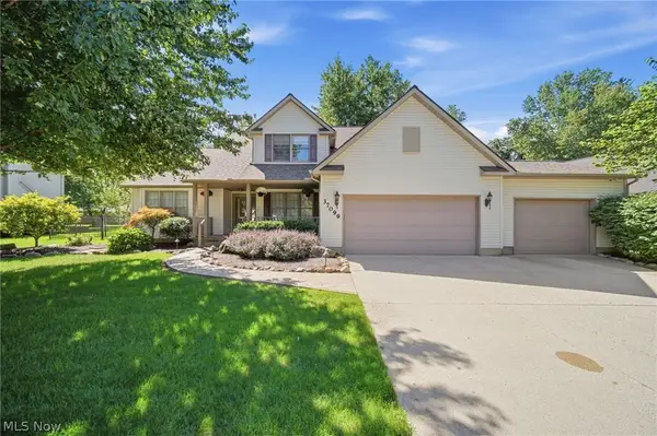 37099 Hunters Trail, Avon, OH 44011