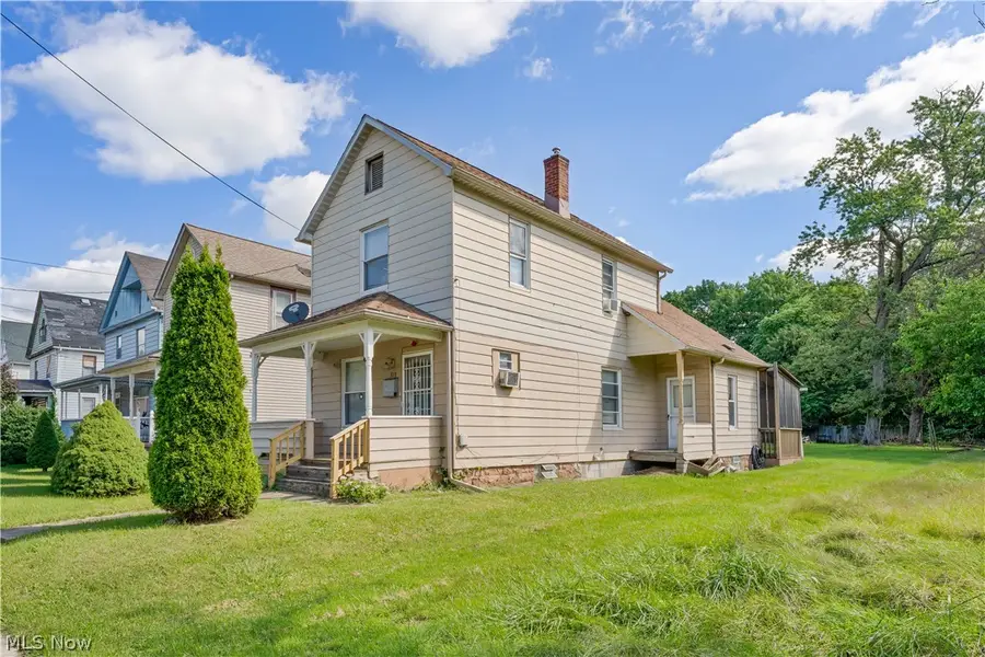319 S Jackson Street, Youngstown, OH 44506 - #2